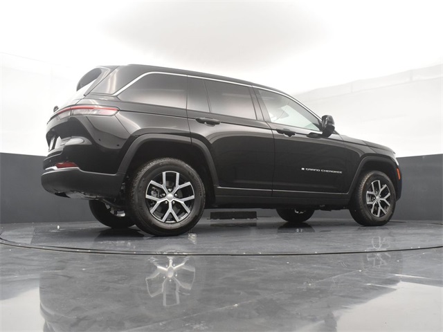 2025 Jeep Grand Cherokee Limited photo 20