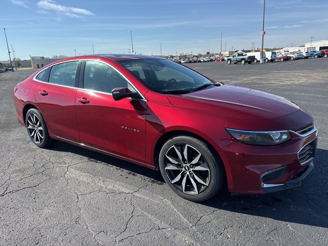 2018 Chevrolet Malibu 1LT photo 2