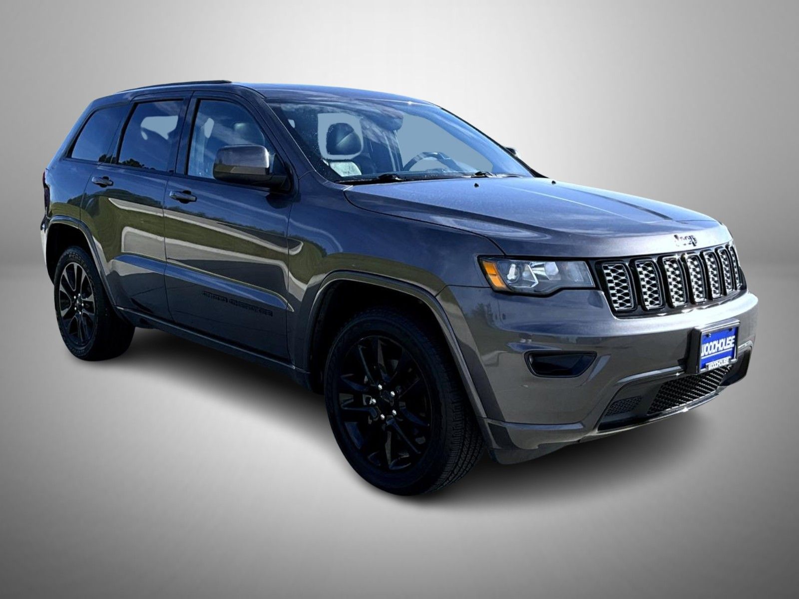 2020 Jeep Grand Cherokee Altitude photo 3
