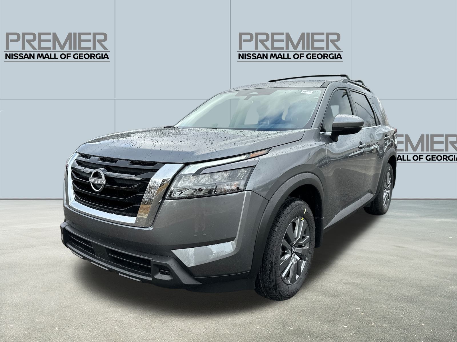 2025 Nissan Pathfinder SV's photo