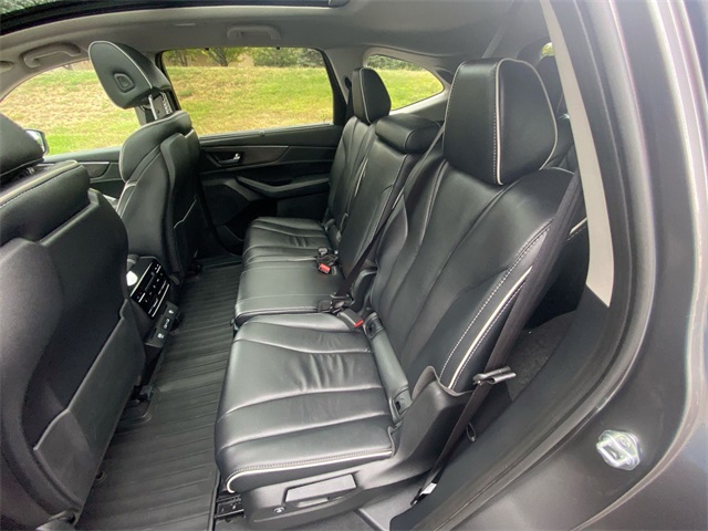 2023 Acura MDX SH-AWD Advance photo 13