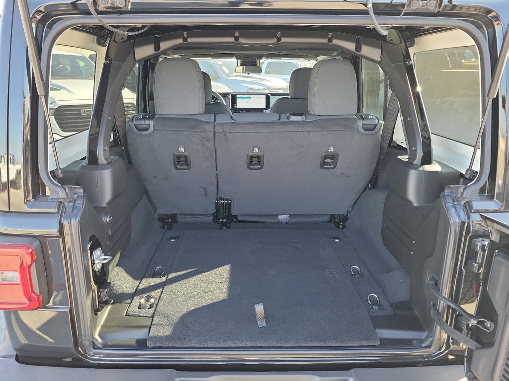 2025 Jeep Wrangler Sport S photo 10