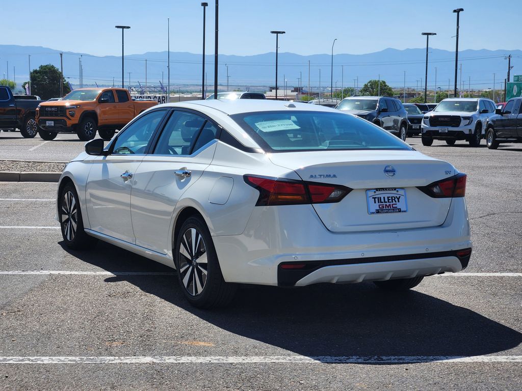 2021 Nissan Altima 2.5 SV photo 2
