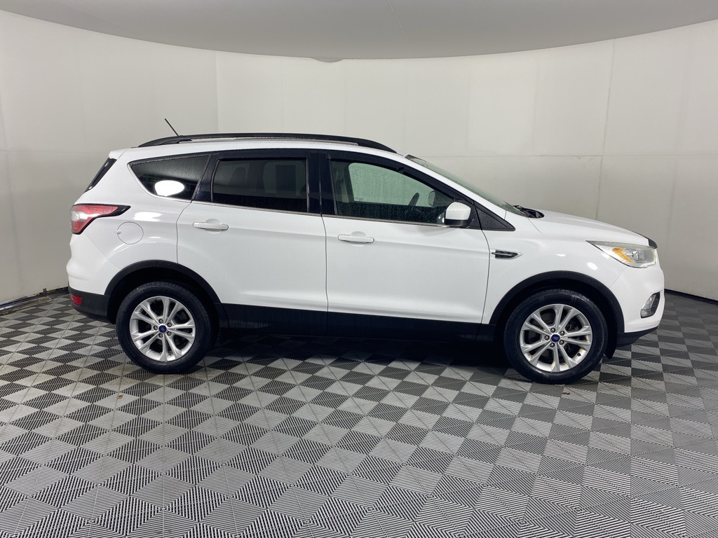 2018 Ford Escape SEL photo 10