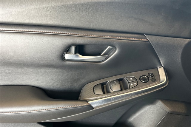2022 Nissan Sentra SR photo 13
