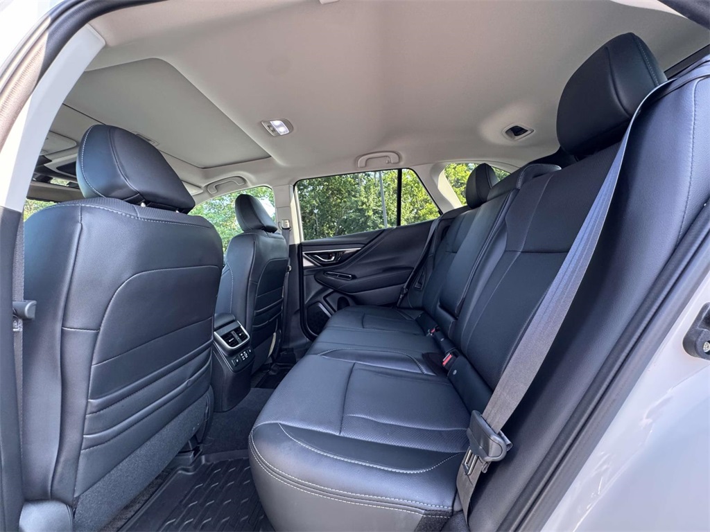 2025 Subaru Outback Limited XT photo 15