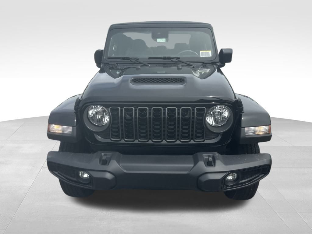 2025 Jeep Gladiator Sport S photo 2