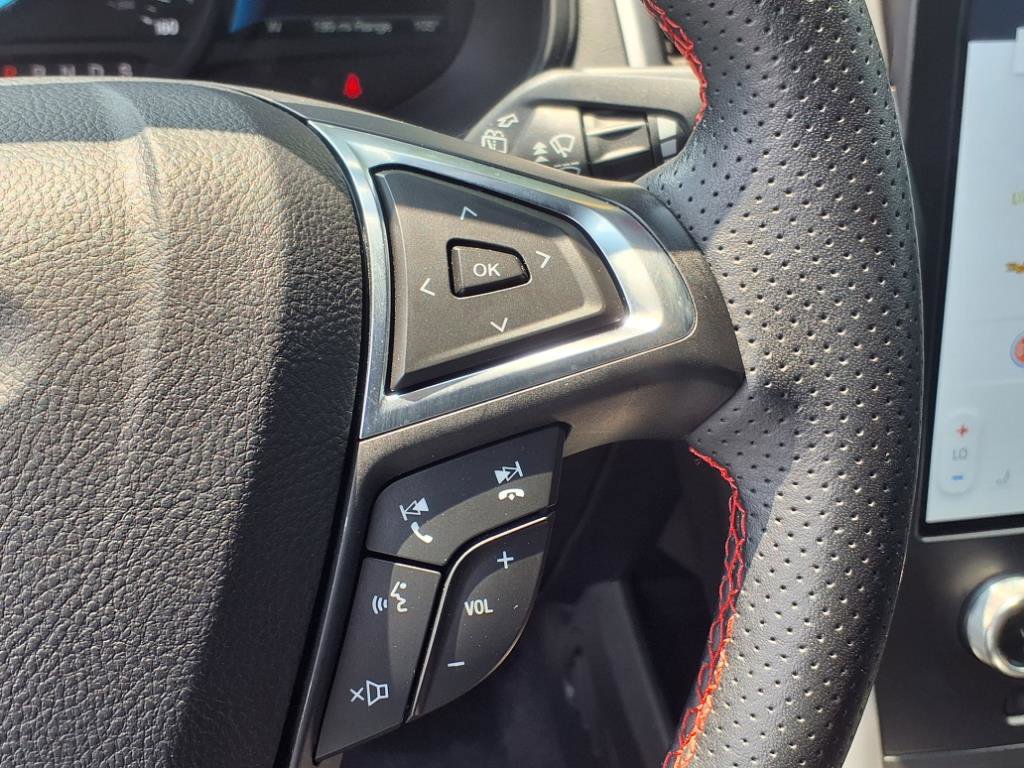 2024 Ford Edge ST-Line photo 13