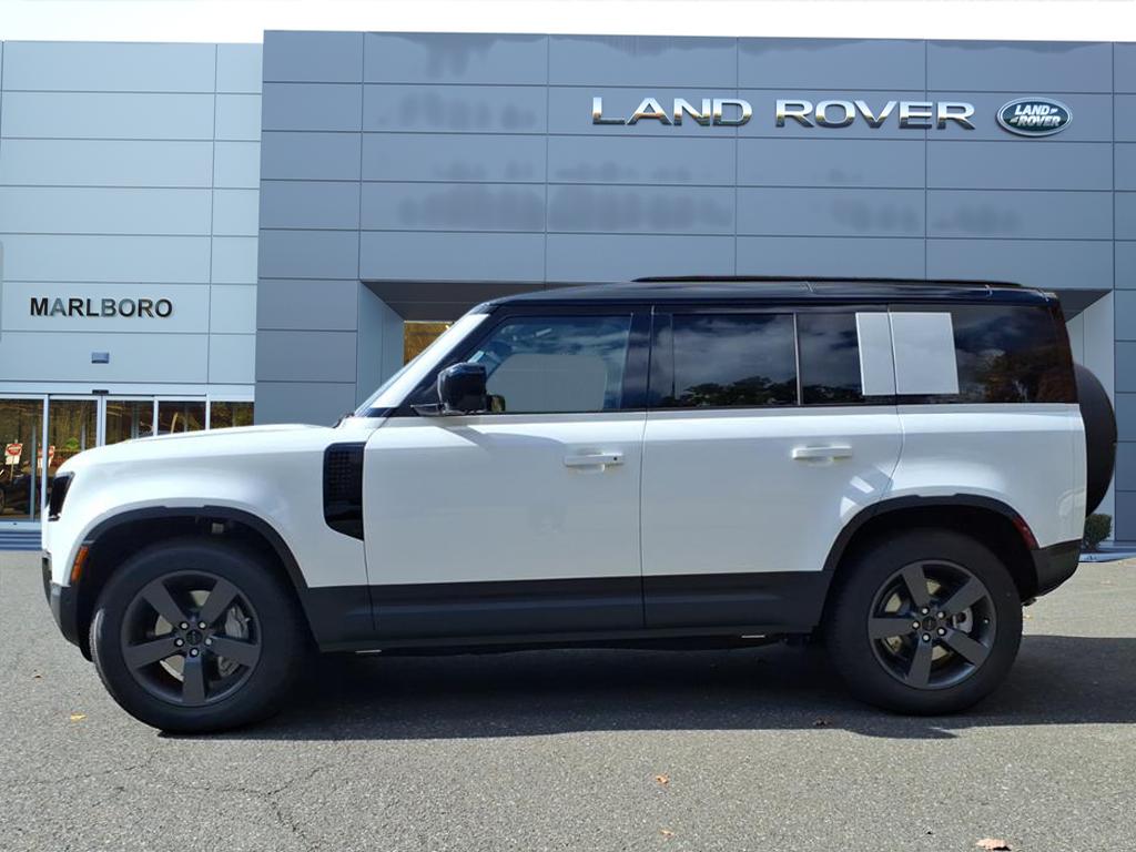 2026 Land Rover Defender 110 S photo 3