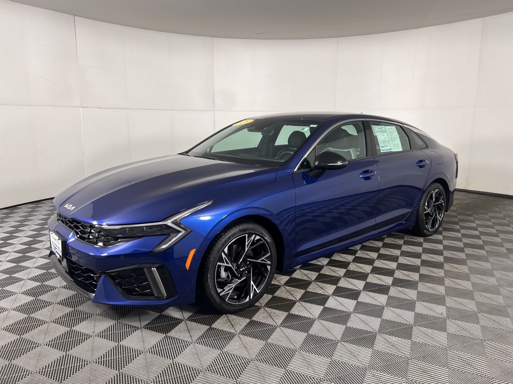 2025 Kia K5 GT-Line photo 3
