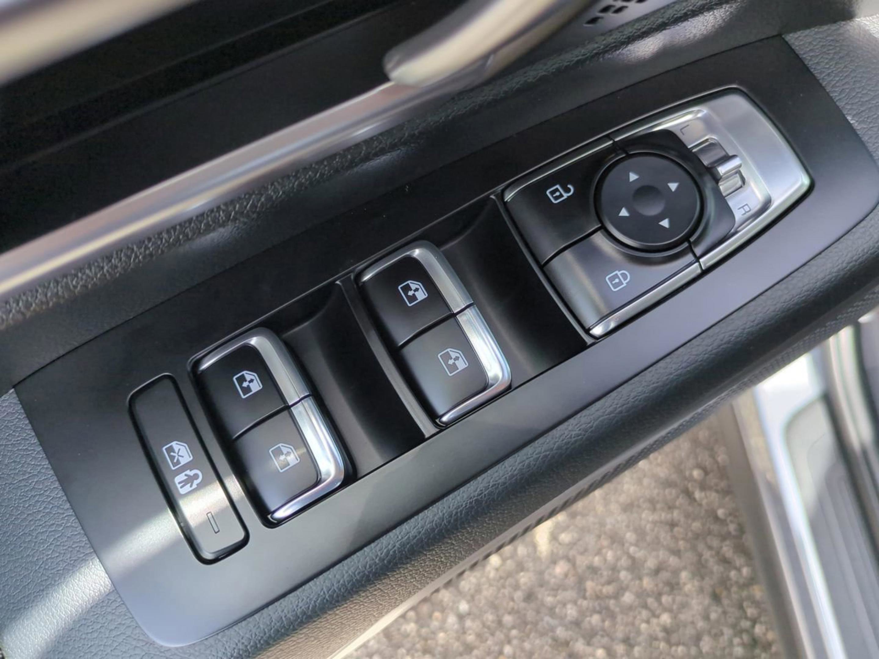 2025 Kia Telluride S photo 20