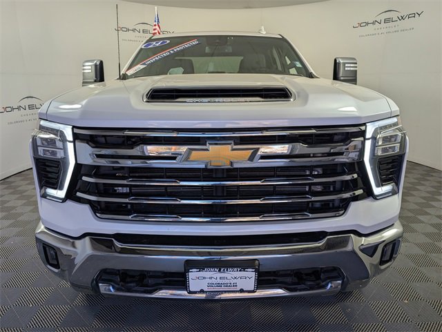 2024 Chevrolet Silverado 2500HD LTZ photo 4