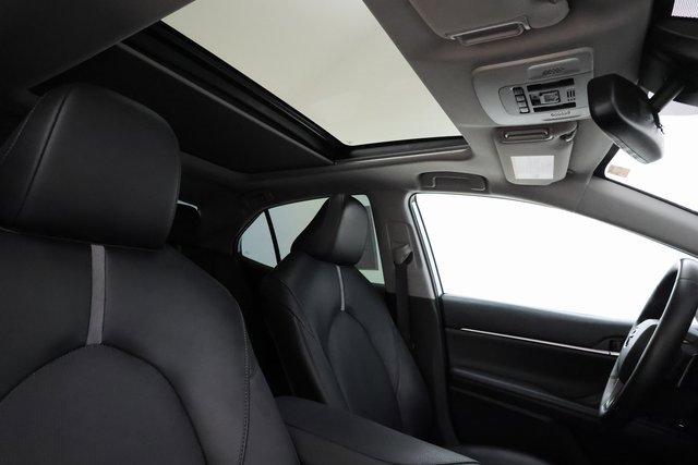 2022 Toyota Camry XSE photo 23