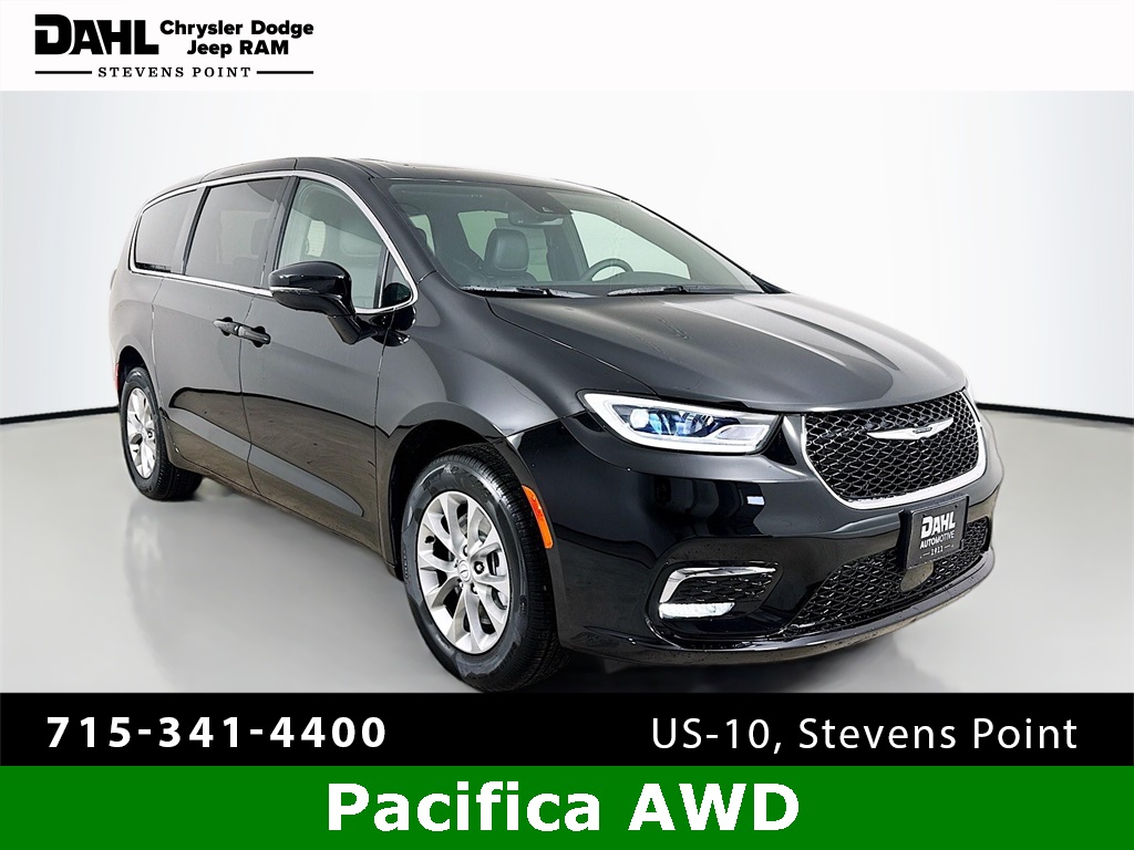 2026 Chrysler Pacifica Select's photo