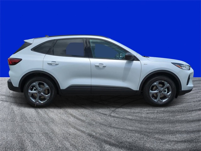 2025 Ford Escape ST-Line photo 2