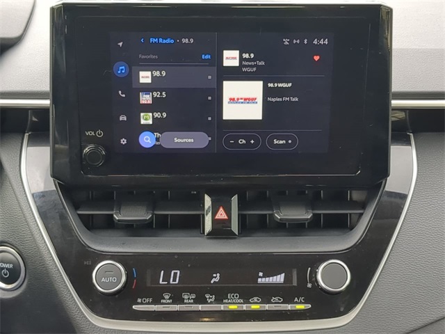 2023 Toyota Corolla Hybrid LE photo 18