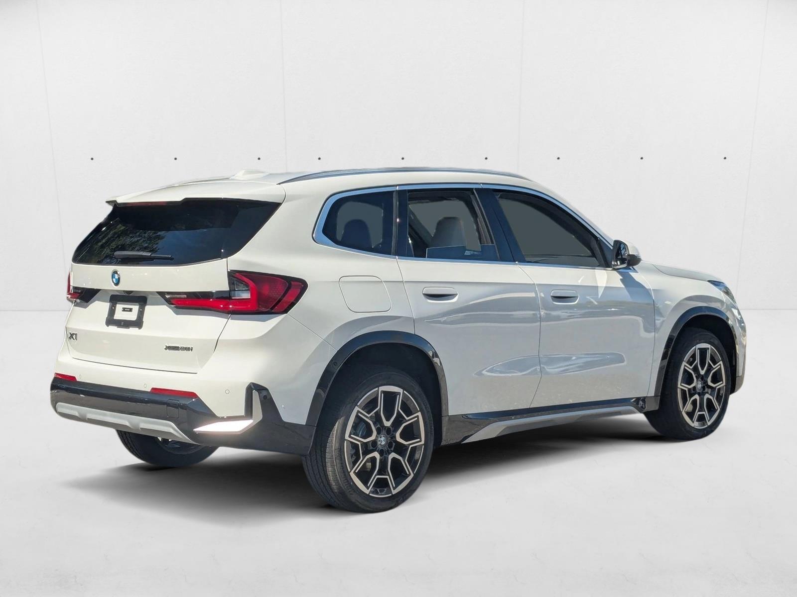 2026 Bmw X1 XDrive28i photo 2