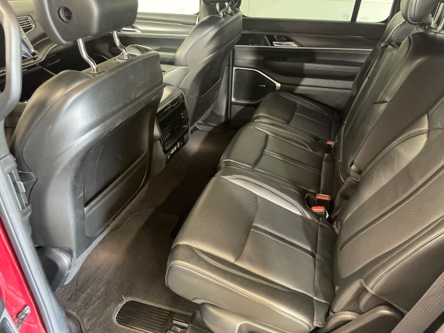 2023 Jeep Wagoneer Series III photo 13