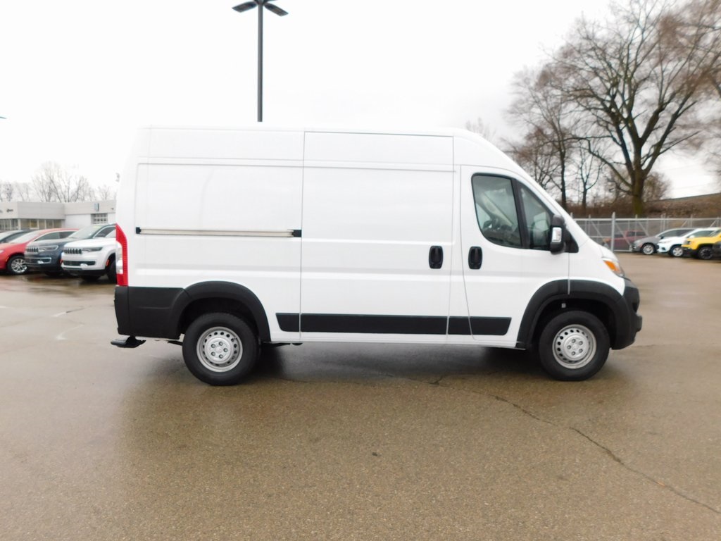2024 Ram ProMaster 2500 Cargo Van photo 2