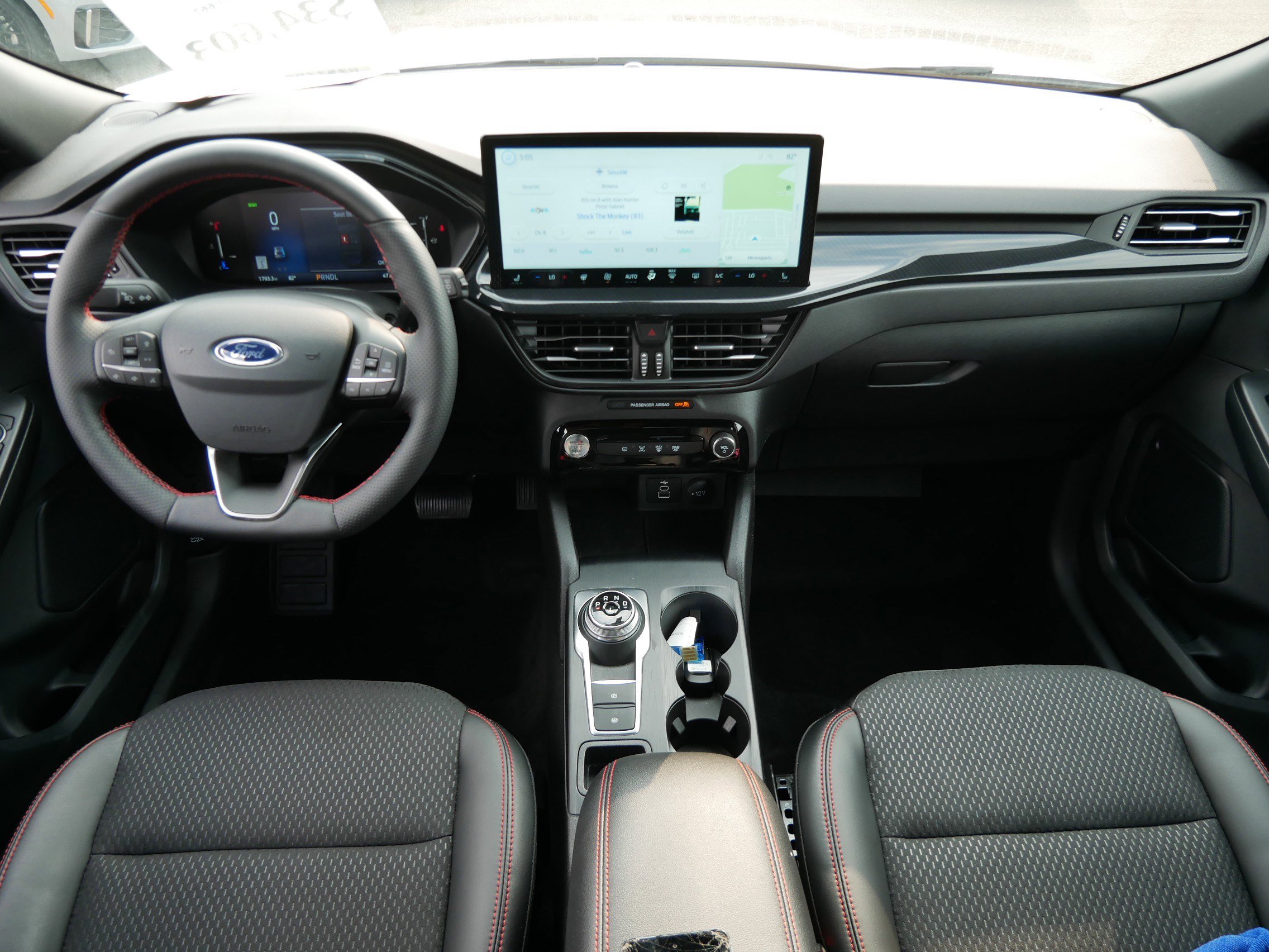 2025 Ford Escape ST-Line Select photo 10