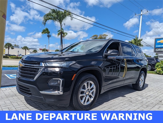 2022 Chevrolet Traverse LS photo 4