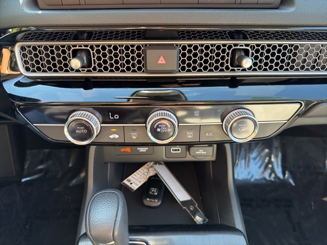 2023 Honda Civic LX photo 18