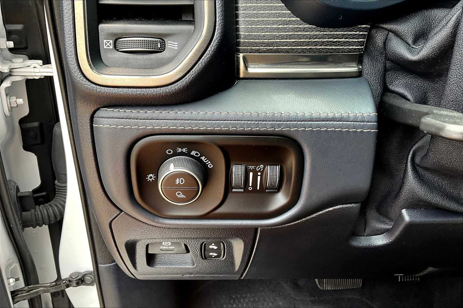 2020 Ram 1500 Limited photo 30