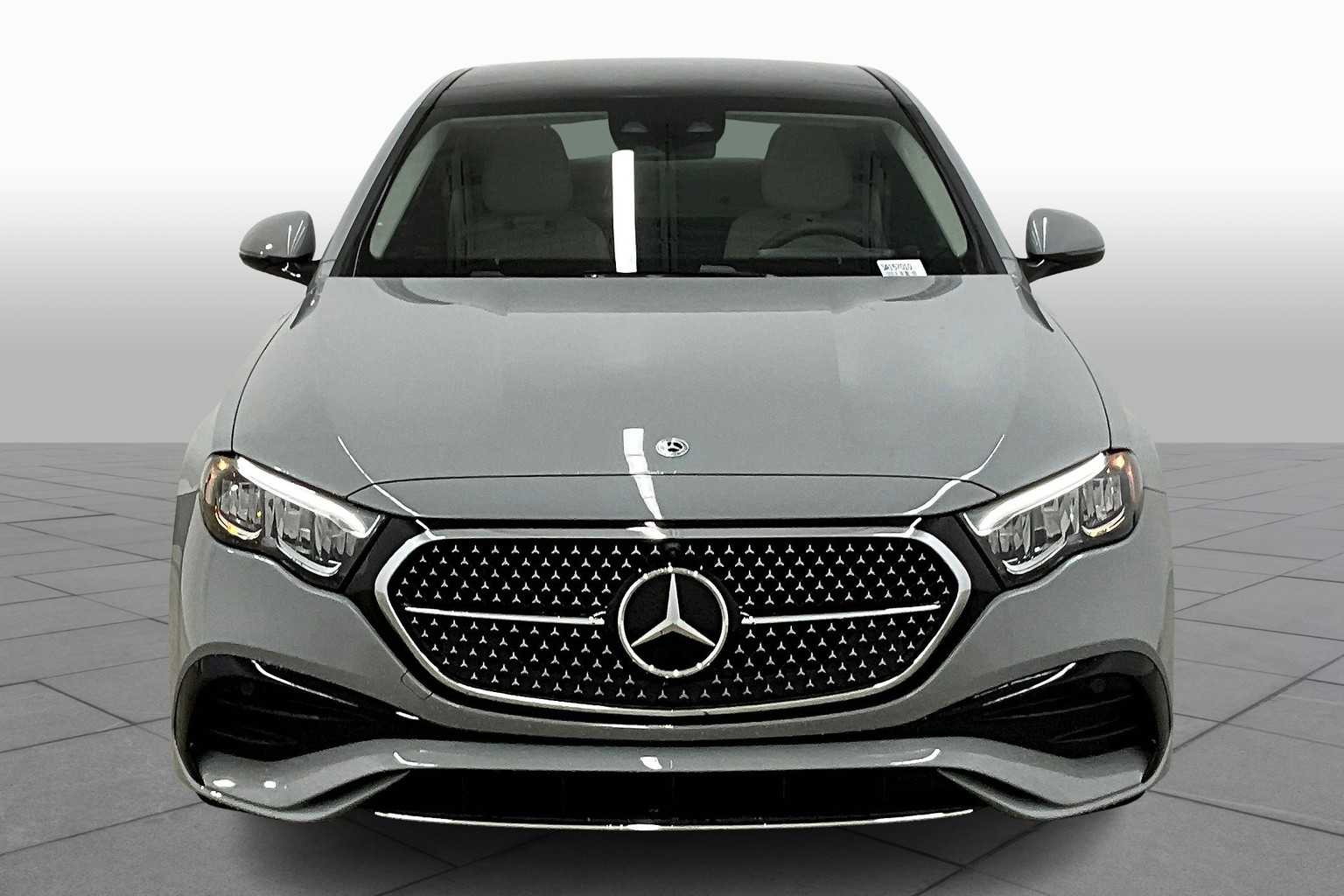 2025 Mercedes Benz E 350 photo 3