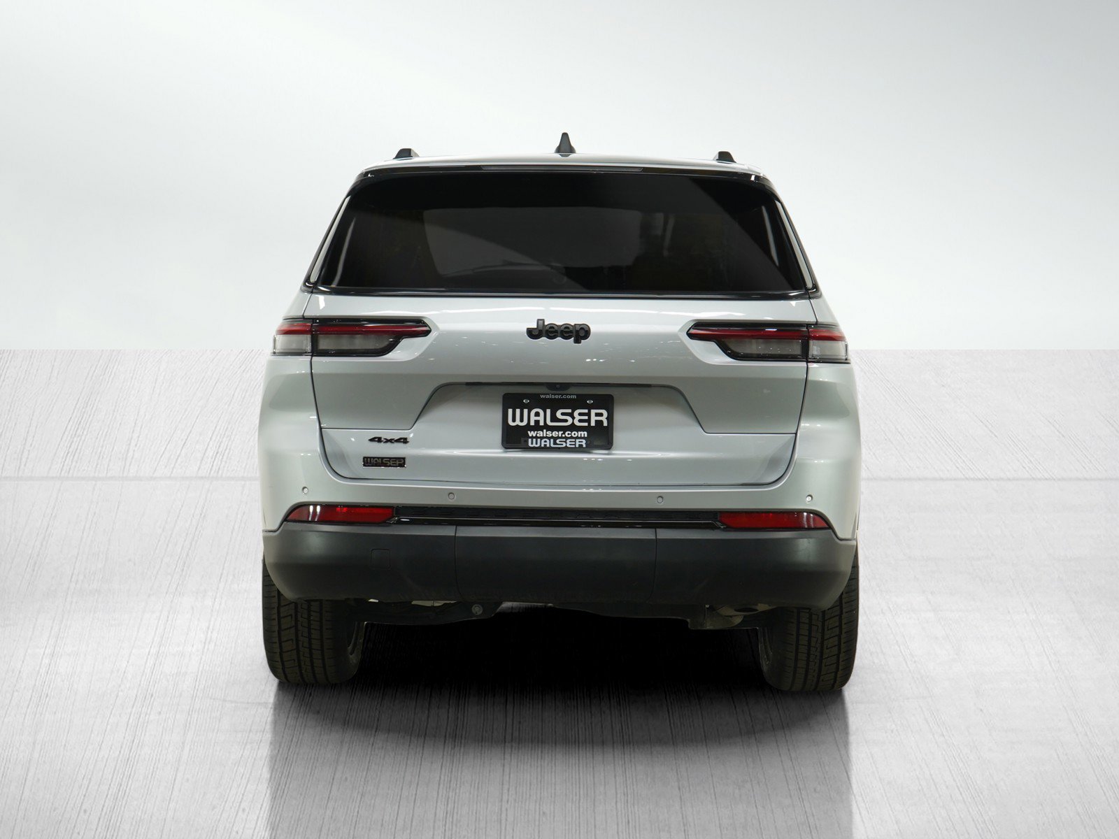 2023 Jeep Grand Cherokee Altitude photo 4