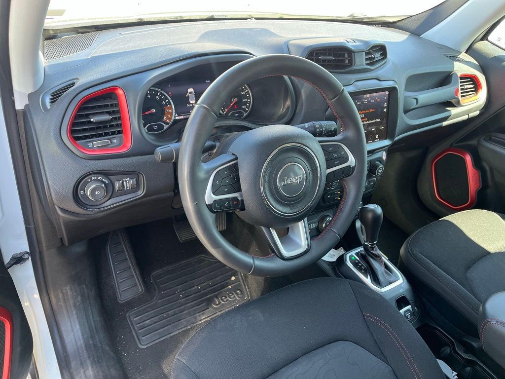 2023 Jeep Renegade Trailhawk photo 4