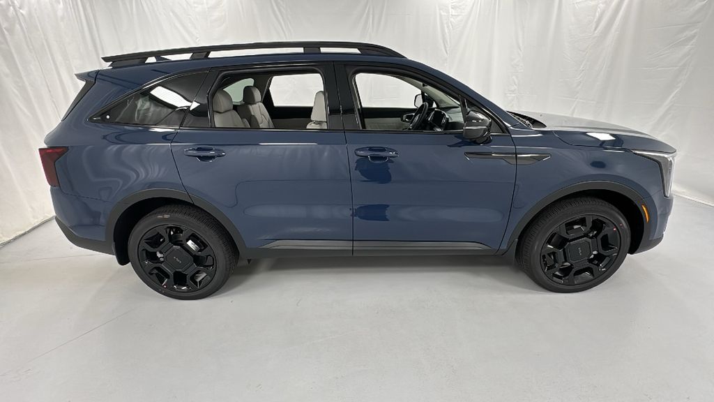 2025 Kia Sorento X-Line SX photo 2