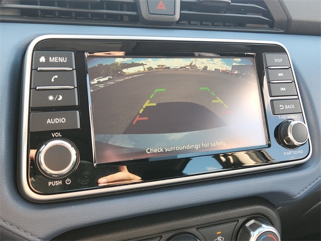 2025 Nissan Versa 1.6 SV photo 15