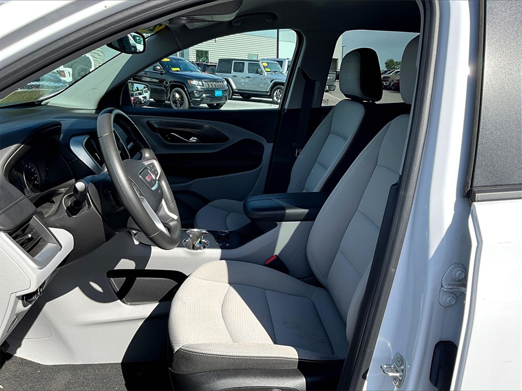 2023 Gmc Terrain SLE photo 9