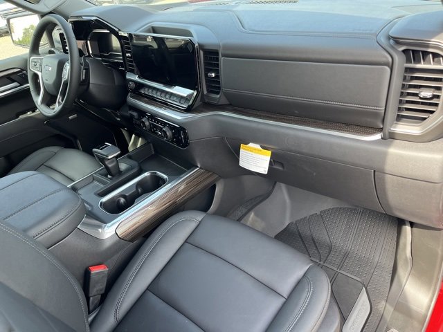2025 Chevrolet Silverado 1500 RST photo 16