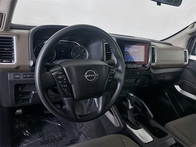 2022 Nissan Frontier SV photo 10