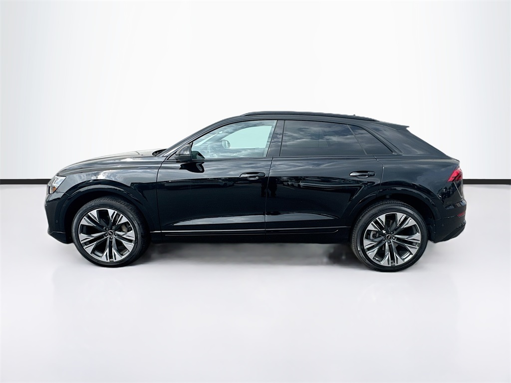 2025 Audi Q8 55 Premium Plus photo 6