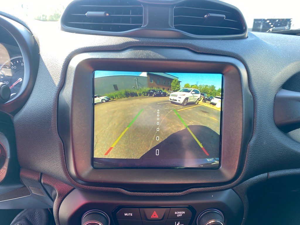 2022 Jeep Renegade Latitude photo 15