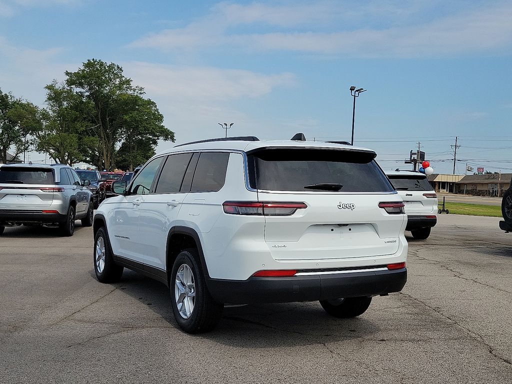 2025 Jeep Grand Cherokee Laredo X photo 4