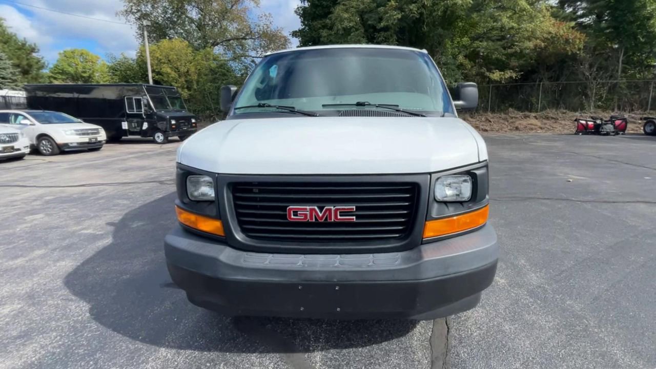 2017 Gmc Savana Cargo photo 3