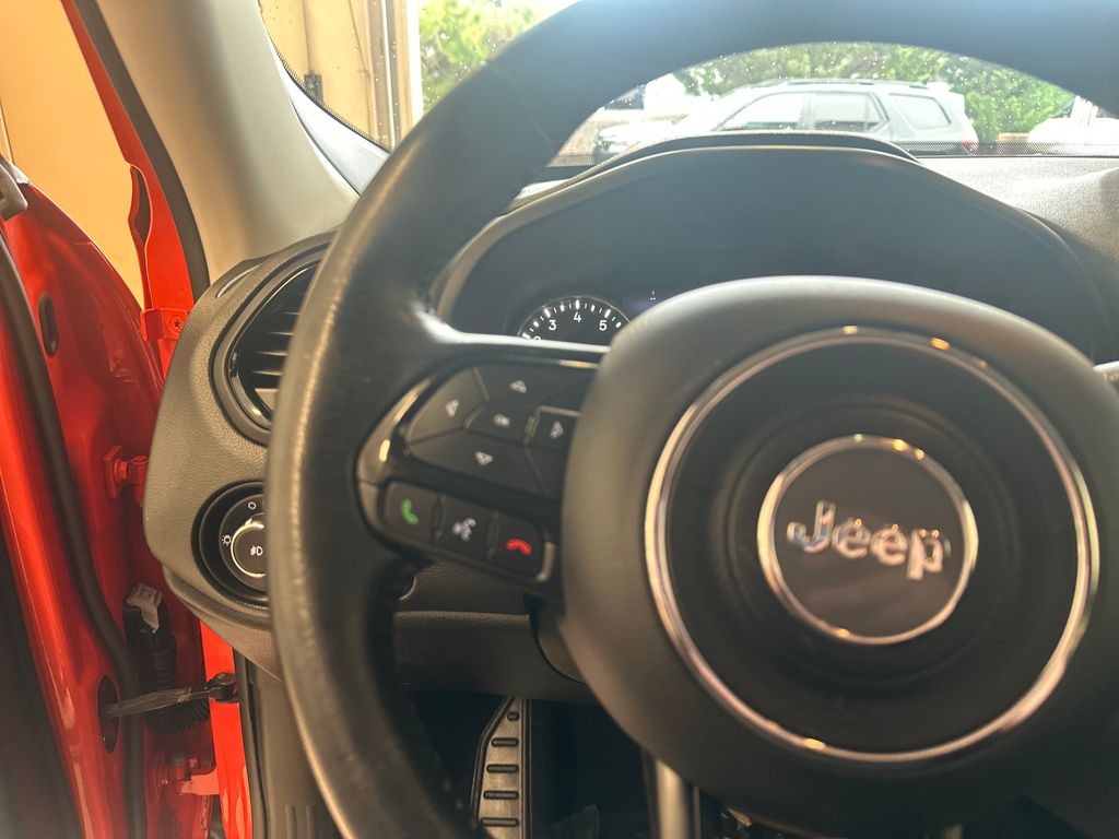 2018 Jeep Renegade Latitude North Edition photo 18