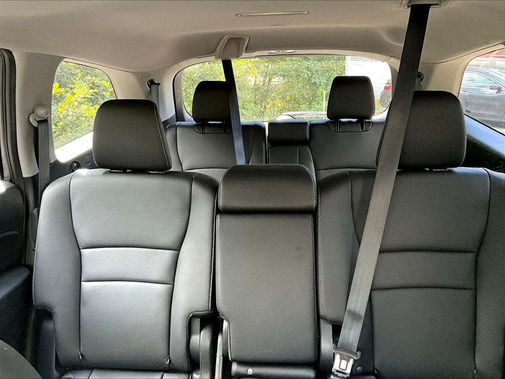 2022 Honda Pilot Special Edition photo 16