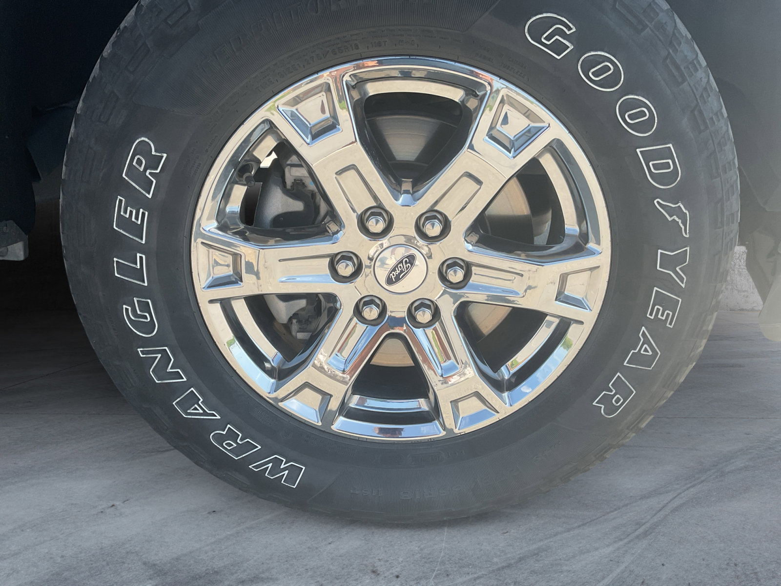 2021 Ford F-150 Lariat photo 8