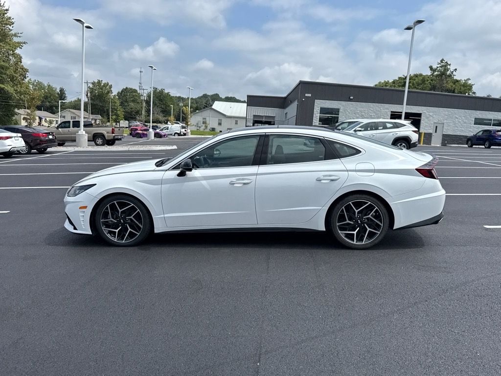 2023 Hyundai Sonata N Line photo 2