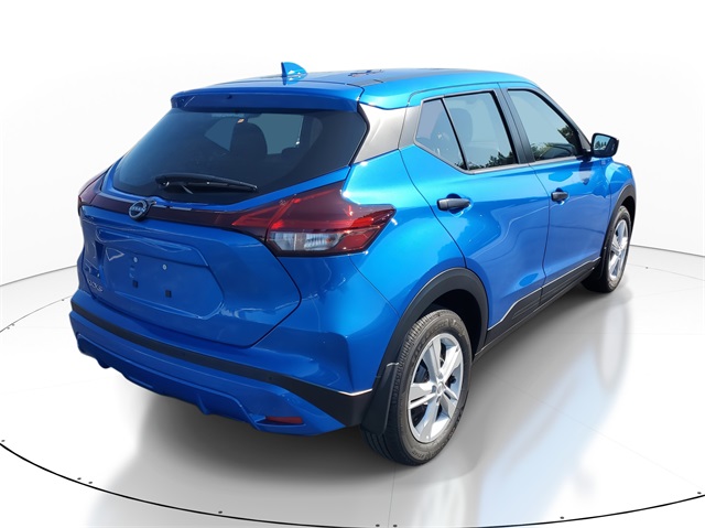 2025 Nissan Kicks Play S photo 4