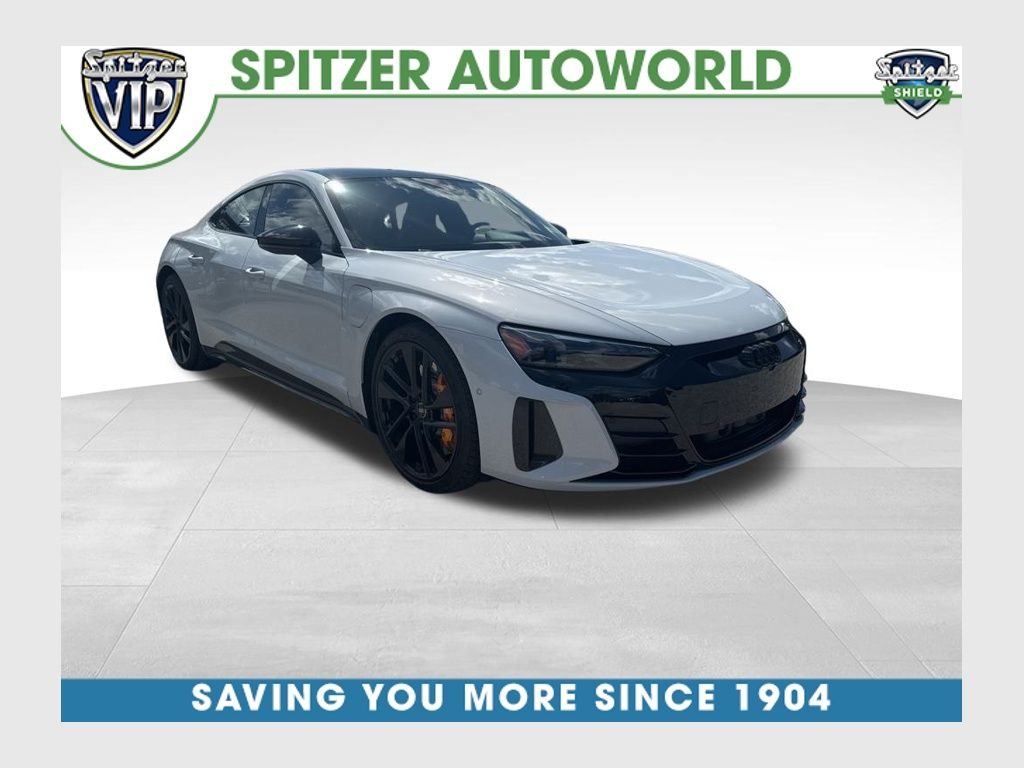 2022 Audi RS e-tron GT Base's photo