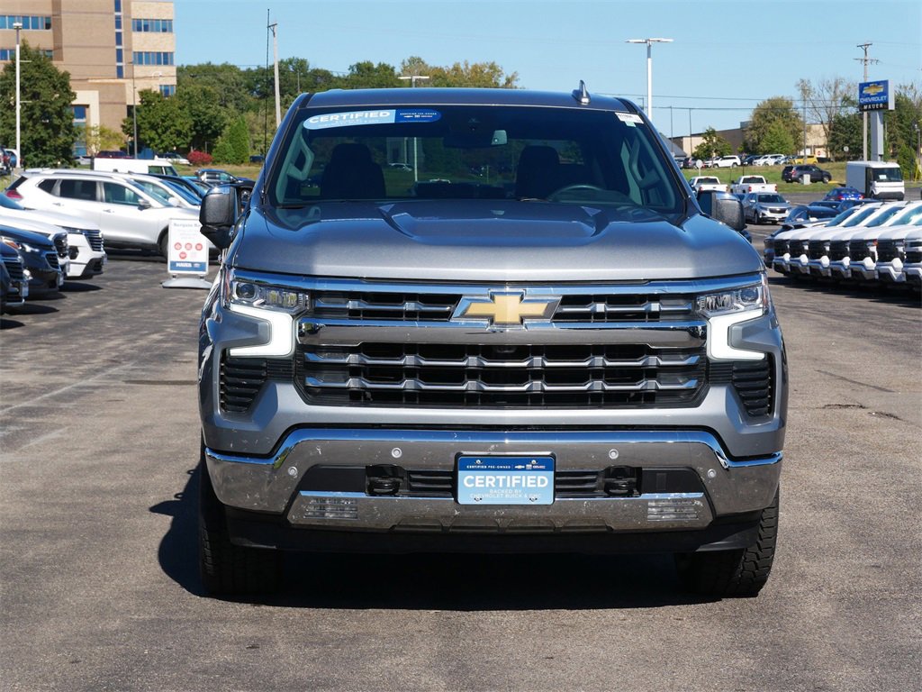 2024 Chevrolet Silverado 1500 LTZ photo 2