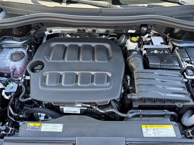 2025 Volkswagen Tiguan SE photo 7
