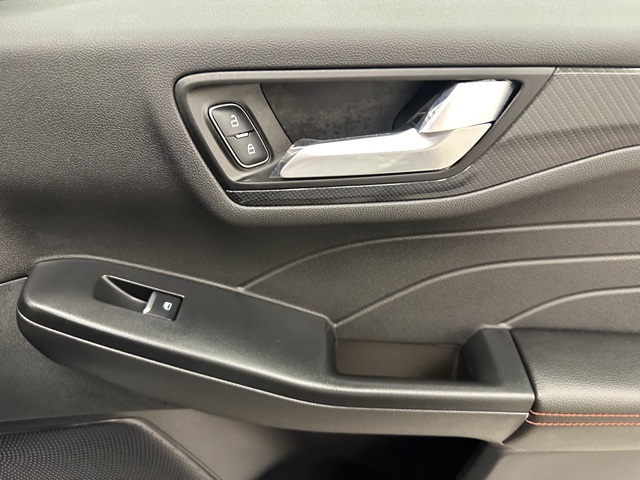 2025 Ford Escape ST-Line photo 12