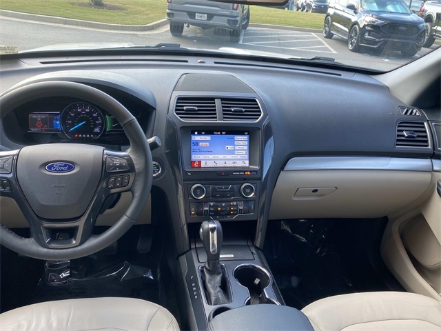 2018 Ford Explorer XLT photo 15