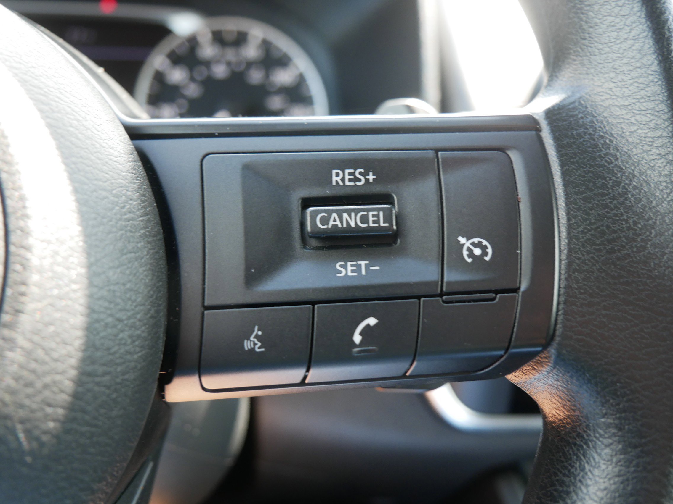 2023 Nissan Rogue S photo 26
